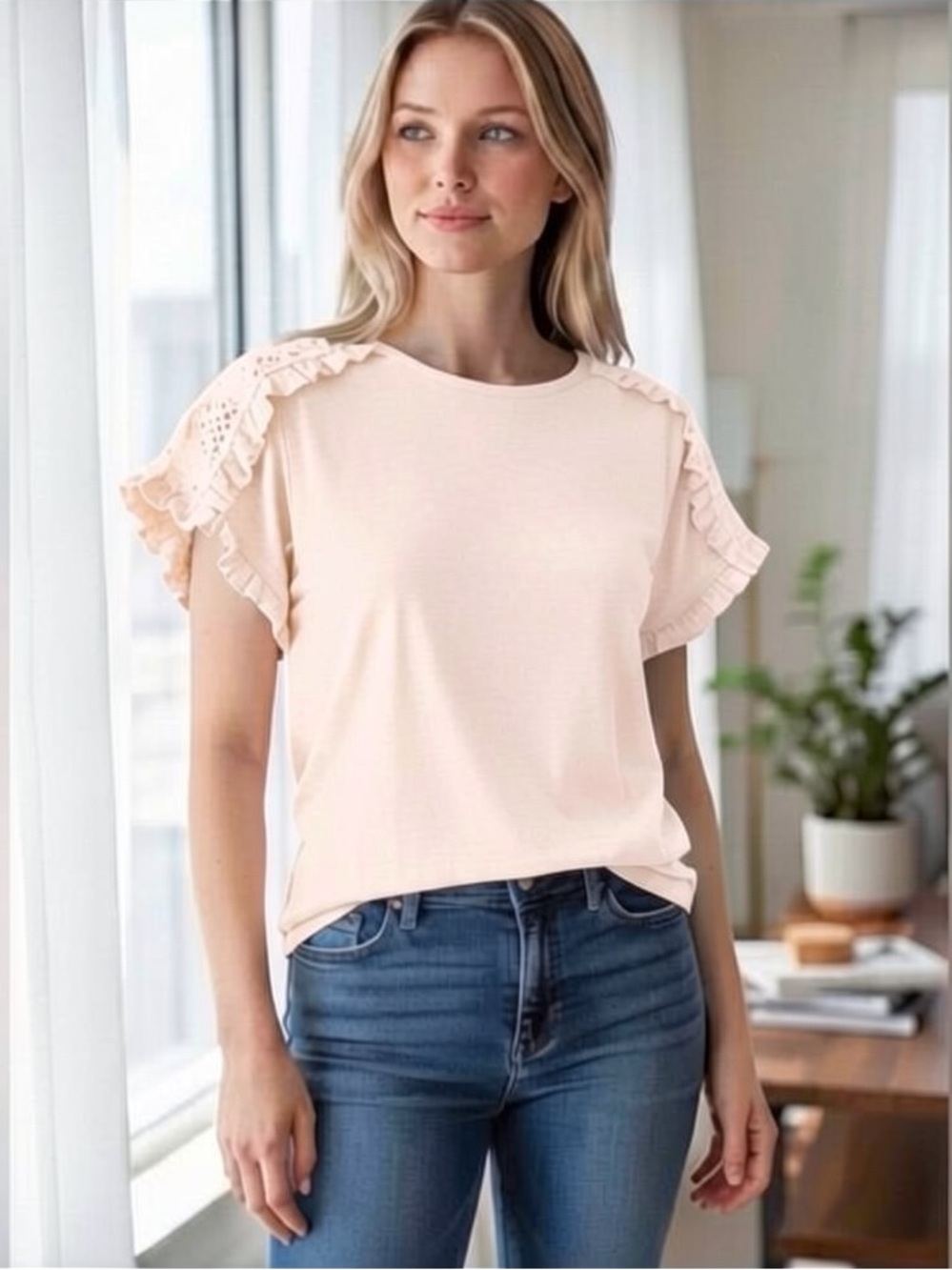 Doe & Rae Crochet Pink Medium NWOT | Stretch Knit Feminine Detail